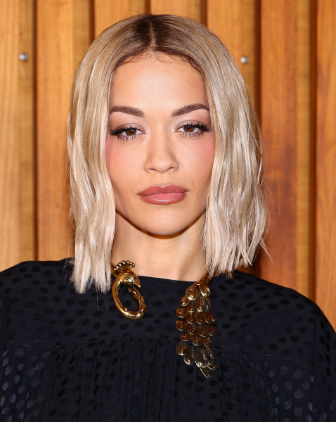 rita oraMetallic Platinumhair trend 2026