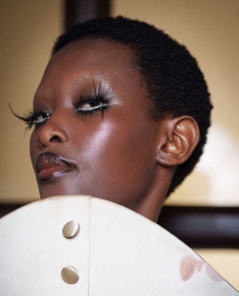 2026 makeup trends long eyelashes haris reed